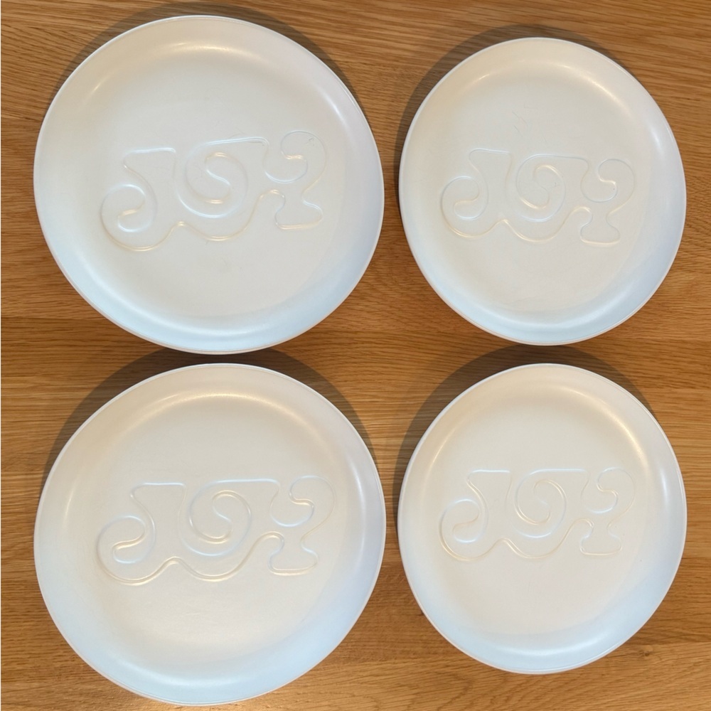 CRATE&BARREL “Joy" White Ceramic Salad Plate by Lucia Eames, set of 4